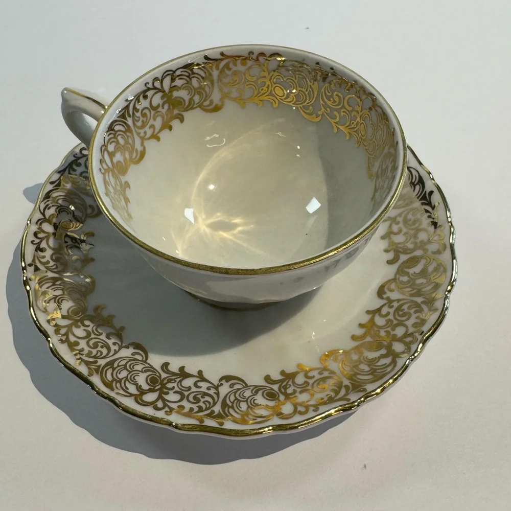 Vintage Wolfram Wiesau Bavaria Porcelain Teacup Saucer Floral Gold Trim Germany